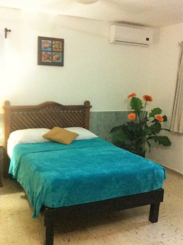 Caribo Cozumel Hotel 2*,