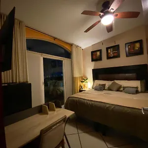 tiara-sands-beach-front-condo-directly-on-the-beach.mazatlan-hotels.com/